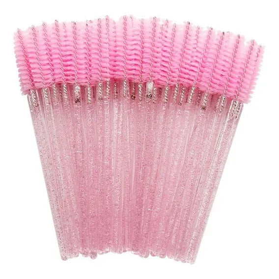 ESCOVINHA COM GLITTER PARA EXTENSÃO DE CÍLIOS E SOBRANCELHA - 50 UND